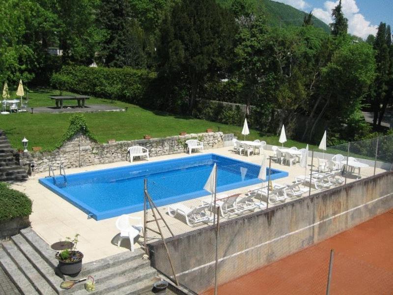 לה נובוויל Hotel Garni Villa Carmen מראה חיצוני תמונה